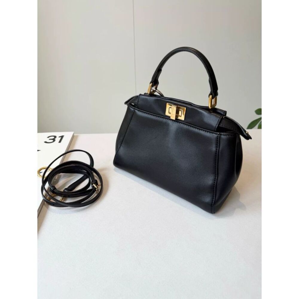 Fendi Women Pre-Loved Bag Very Good Condition